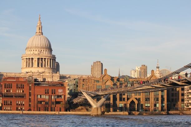 Famous Stone Buildings - St Paul's cathedral, England