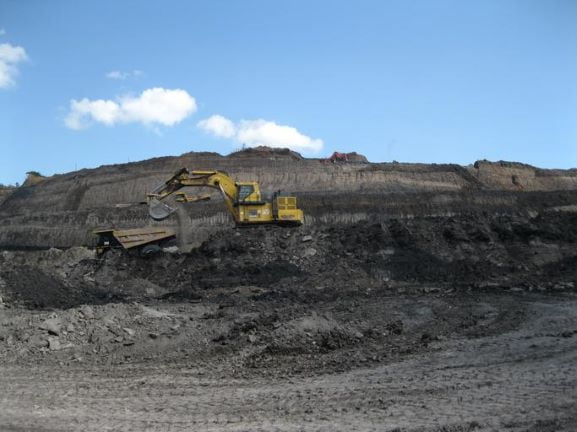 Quarrying by excavation