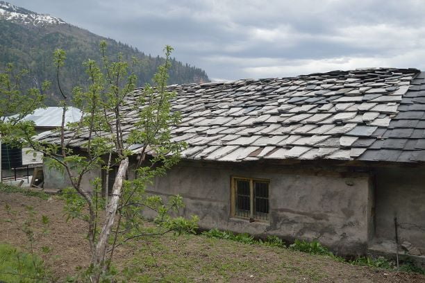 Uses of stone - Roofing stone