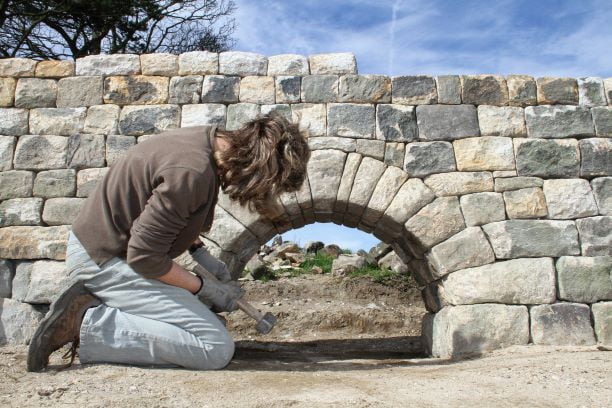 Uses of stone - Stone arch